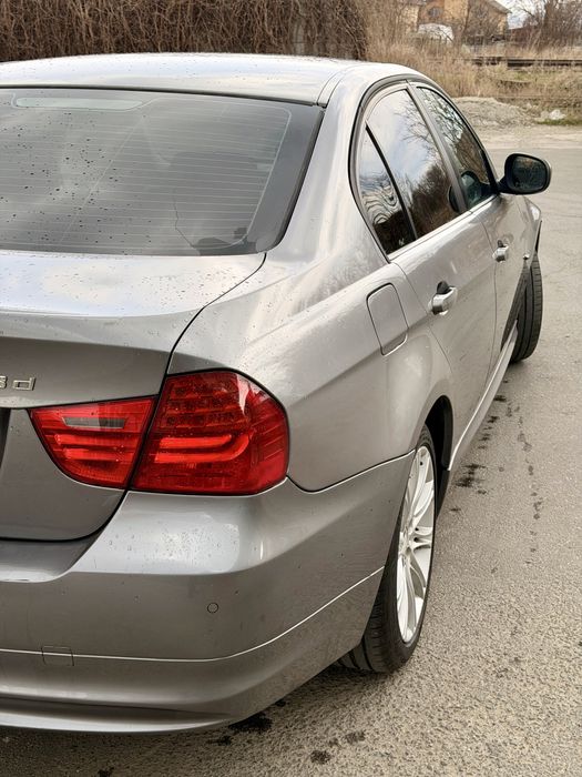 BMW E90 318d facelift