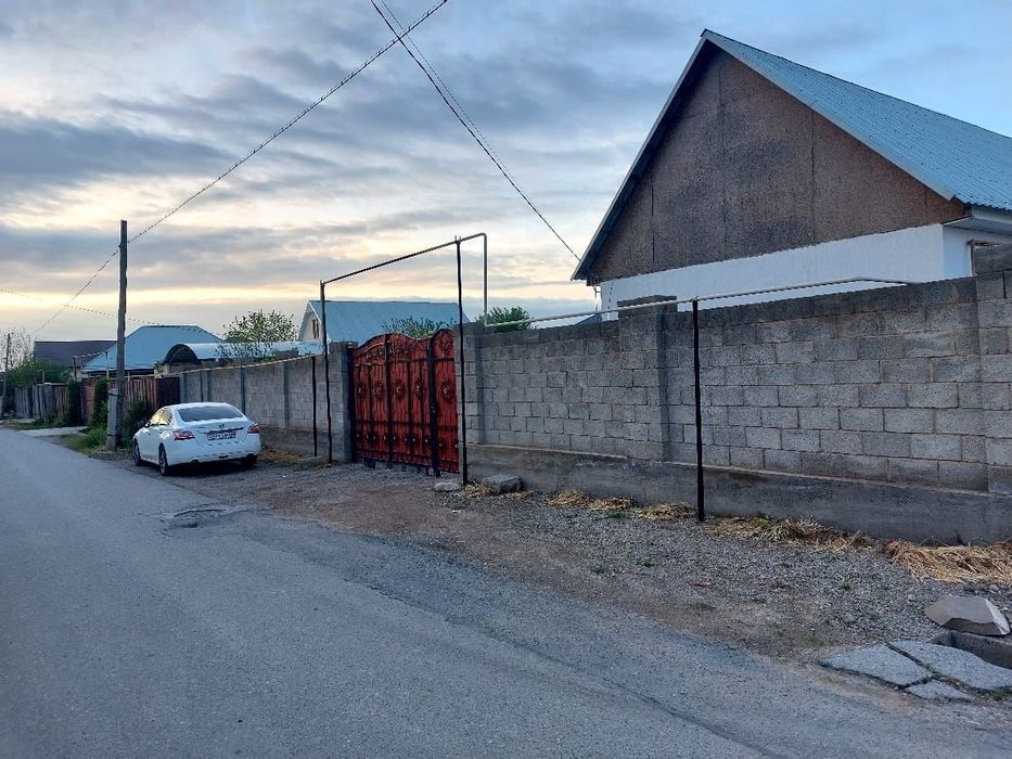 Кала ишинен жаксы уй, времянка