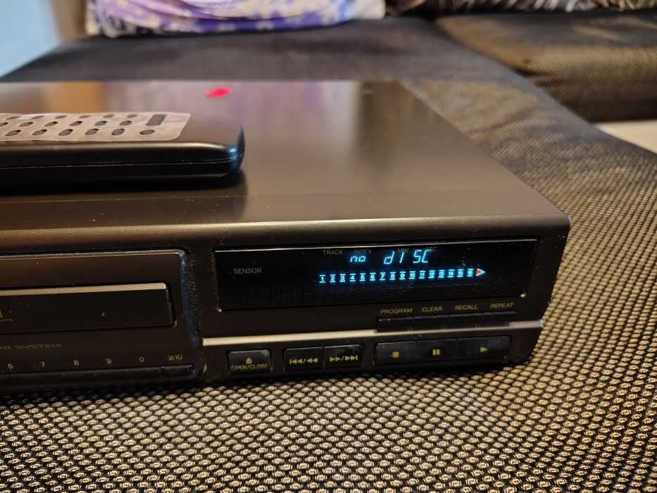 CD - Player Technics Sl - PG470A Отличен