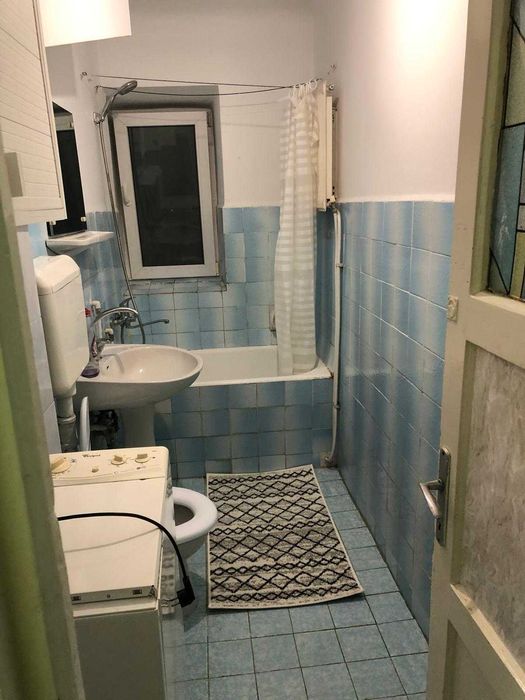 Proprietar inchiriez apt. 3 camere decomandate Bacau