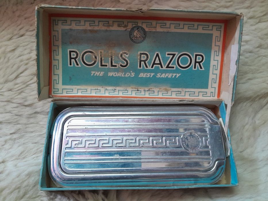 Стара Английска самобръсначка ЗА МНОГОКРАТНА УПОТРЕБА  ,пълен комплект