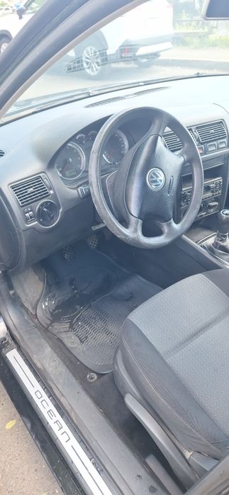 Volkswagen Golf 4 – 1.4 benzină – 2004 – ITP valabil 2027