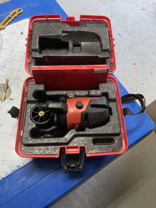 Продам лазерный уровень Hilti PM 4-M