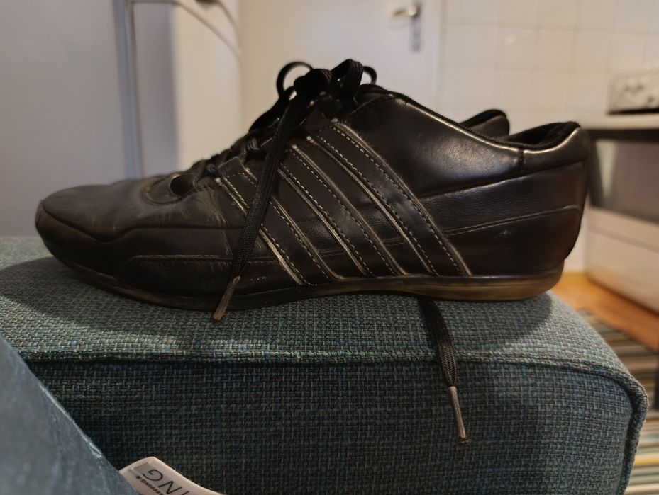 Мартонки естествена кожа Adidas