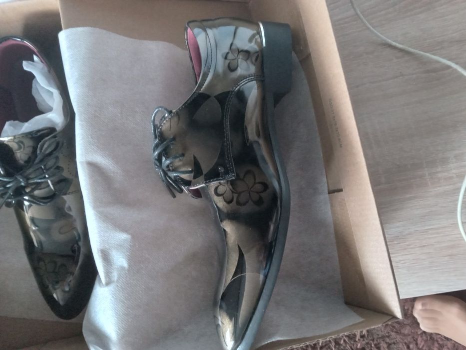 Pantofi barbati marimea 40