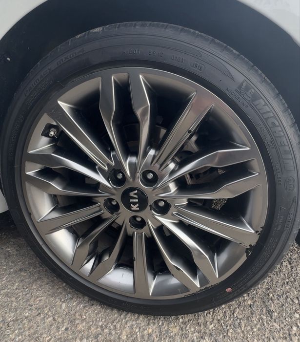 Диски Kia K7 с шинами