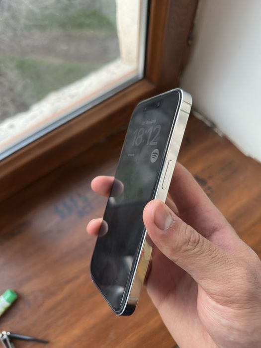 Iphone 14Pro емкость акб 100 ..