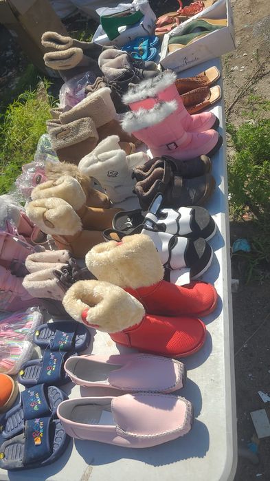 Pantofi la lot preț 220lei toti