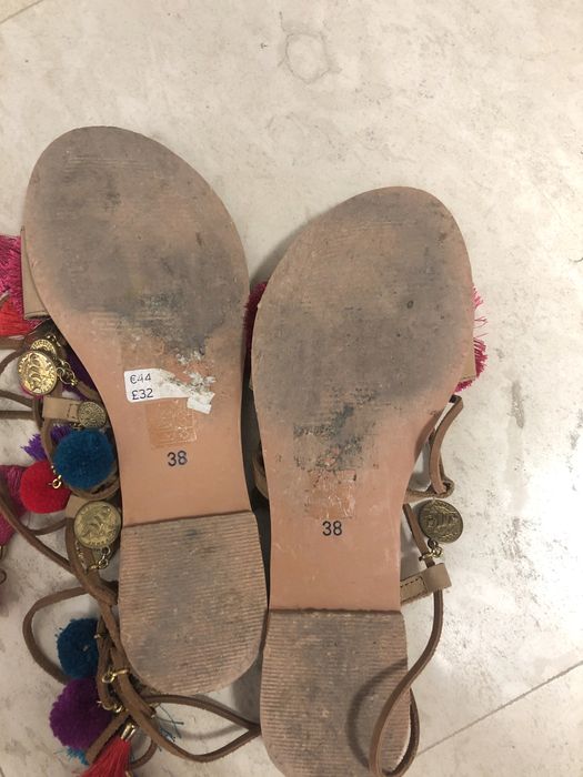 Гладиаторски сандали номер 38
