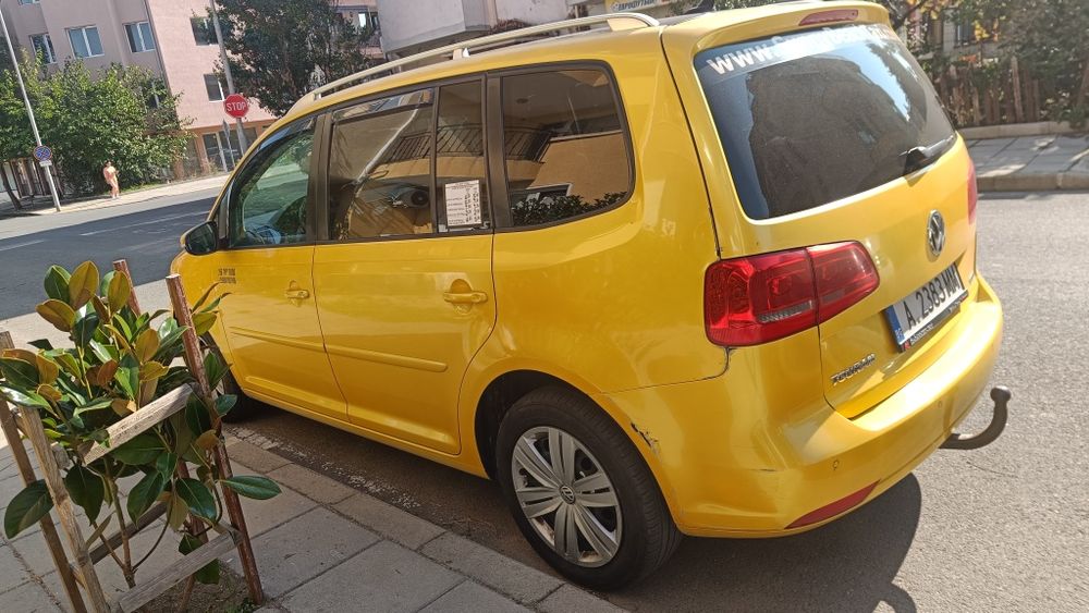 VW Touran 2011 7 местен