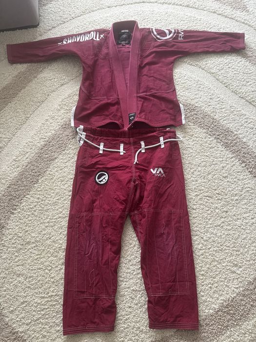 Продам кимоно для джиу джитсу