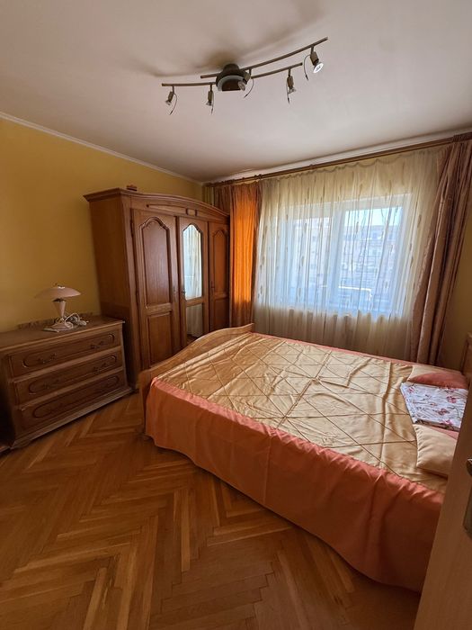 apartament 3 camere + loc de parcare de închiriat Pitești strada Exercițiu