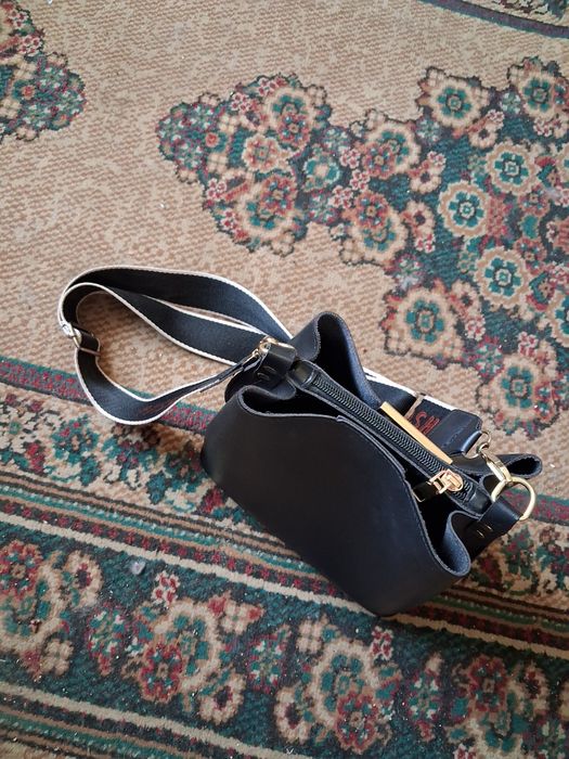 Две сумки. Кожа/оригинал.