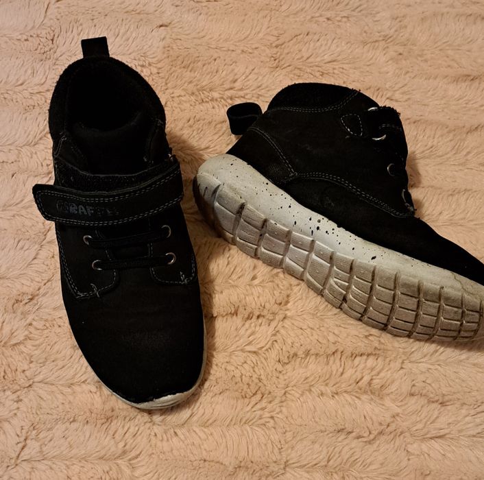 Маратонки тип боти