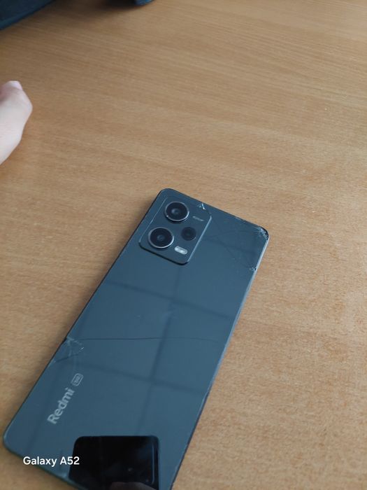 Обменяю xiaomi redmi note 12 pro 5G. Читать описание.