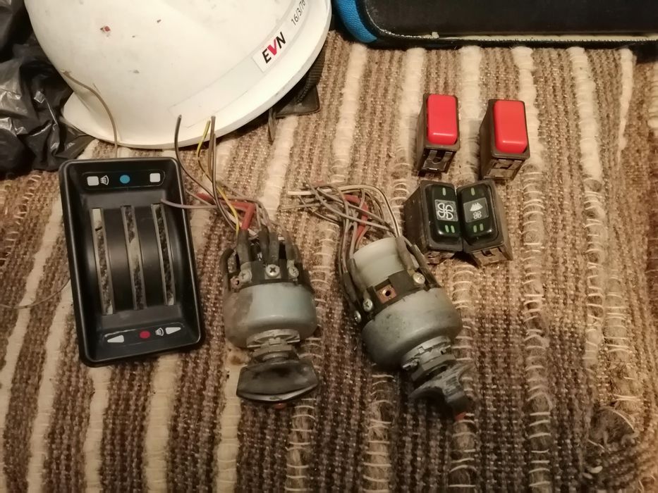 Мерцедес 207 на части