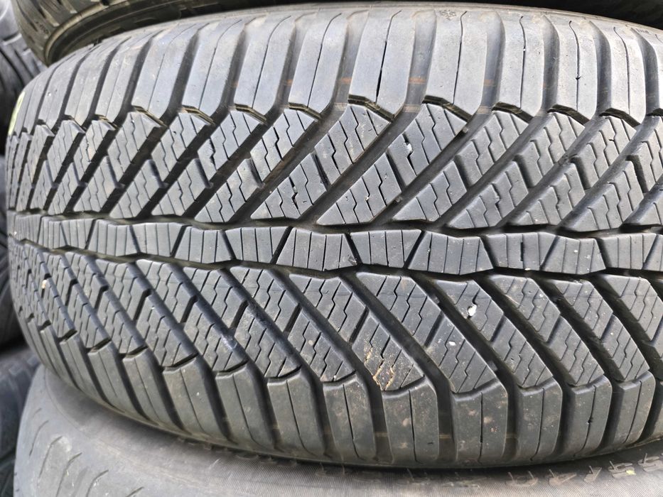 2бр Всесезонни гуми 205 55 17 - Semperit