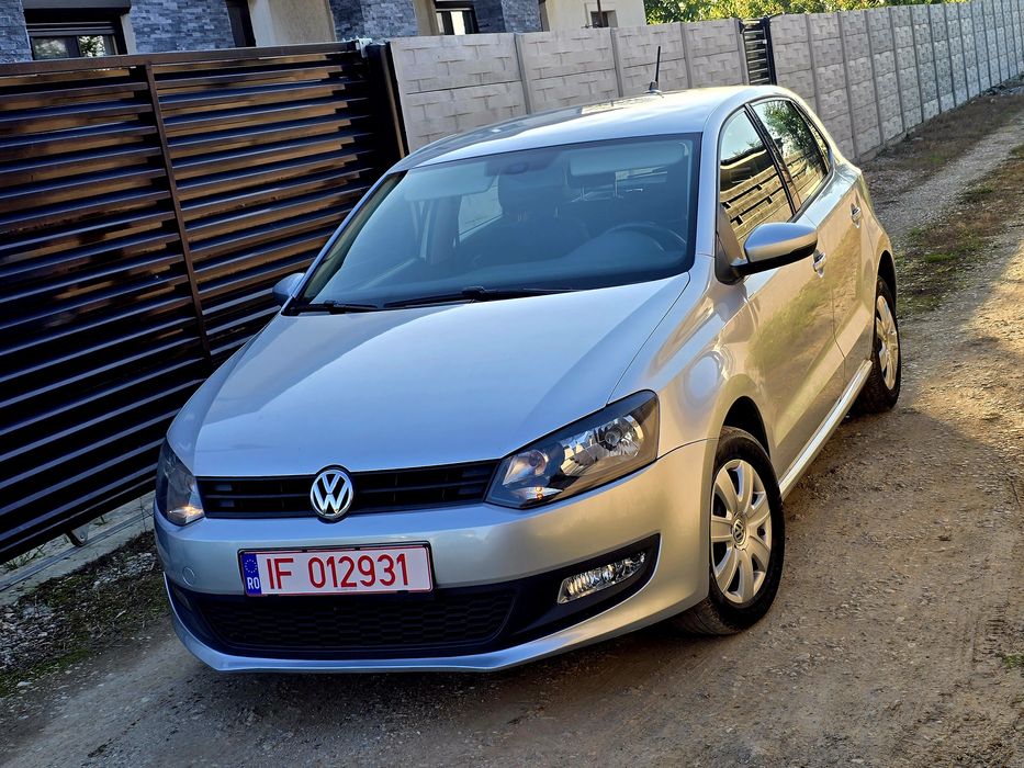 VOLKSWAGEN Passat 2010