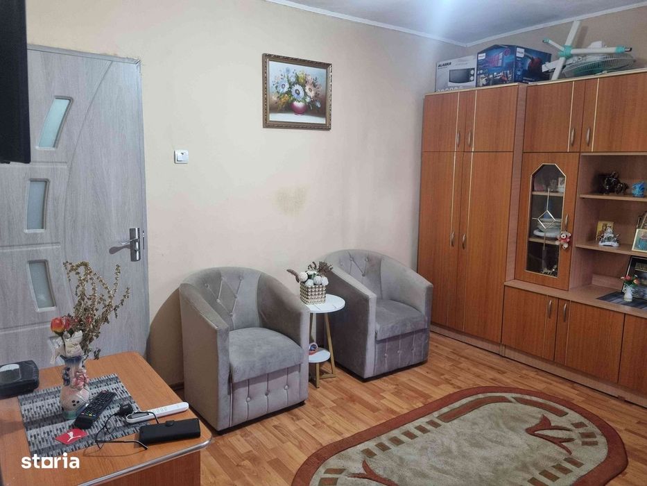 Garsoniera D, et ,3 Milcovului, mobilatăși utilată — fotografia 2