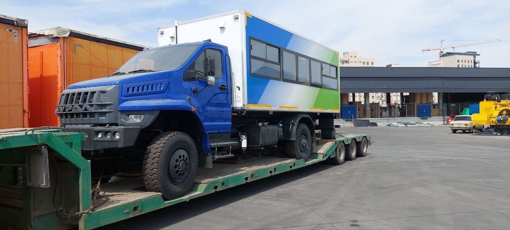 Урал вездеход вахтовая автобус 22+2 места в кабине!!!