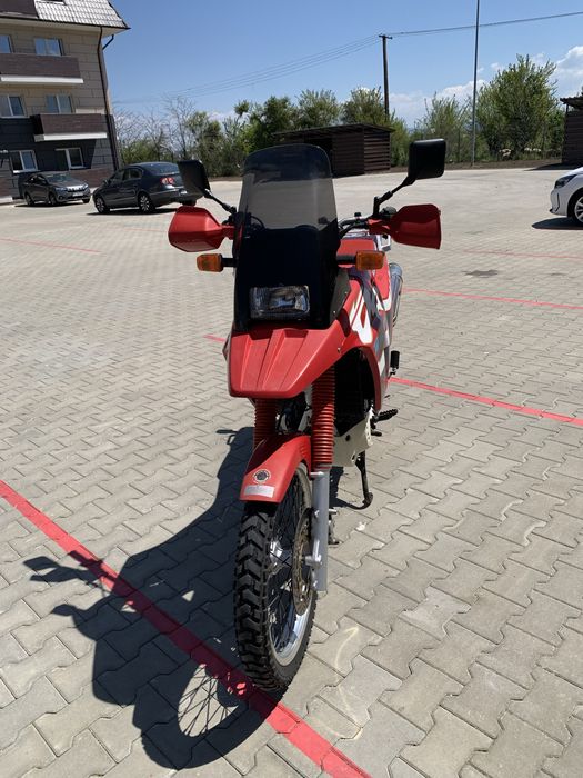 Suzuki DR 800 S, an 1993, inmatriculata