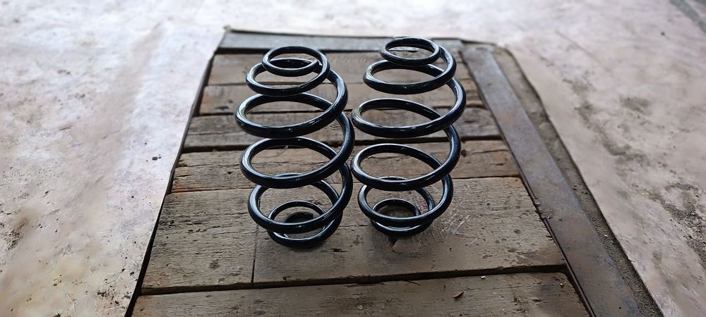 Продам новые передние  и задние пружины