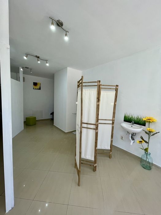 Дава се под наем Офис в Перник, Изток - 30 кв.м за 204 € - Снимка #3