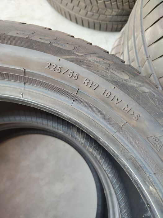 2 бр зимни 225/55/17 Pirelli