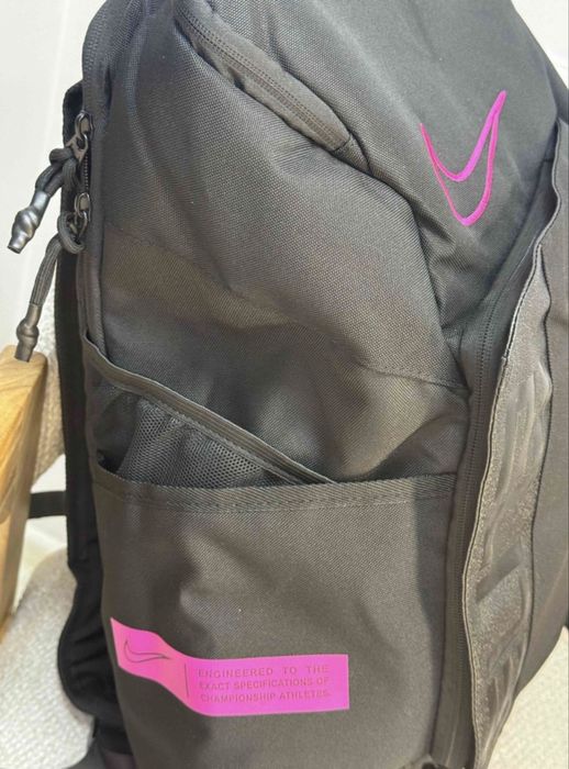 Продаю рюкзак Nike ELITE