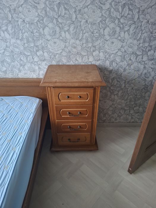 Продам   спальний  гарнитур