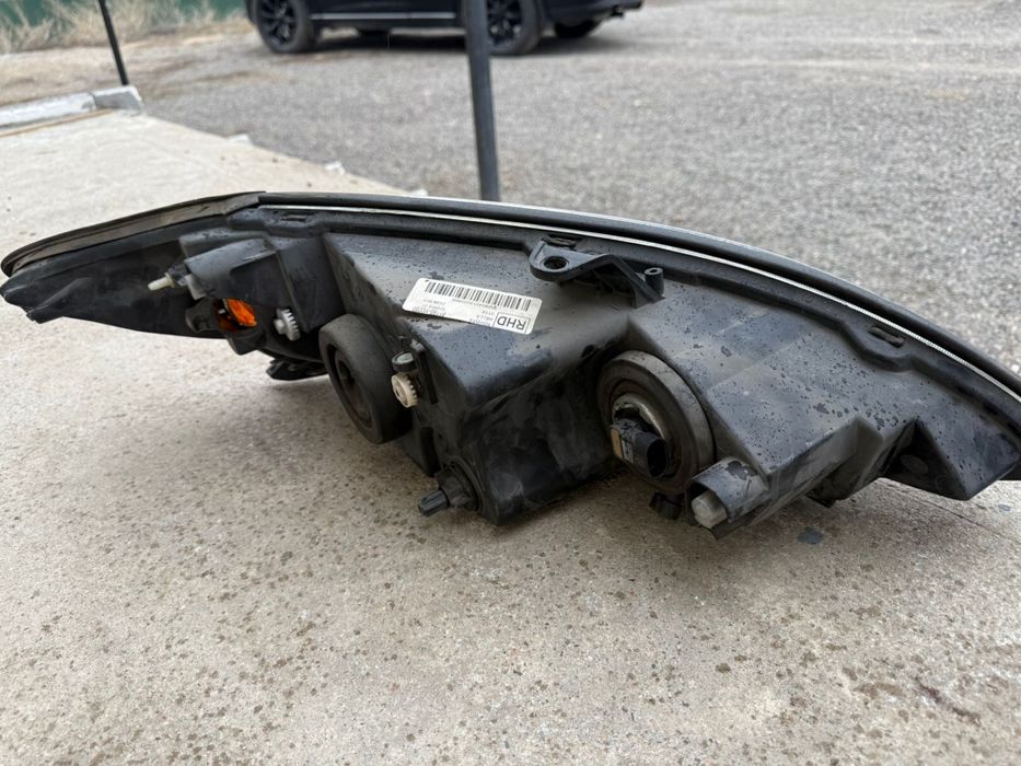 Фары на Камри 30