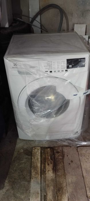 Пералня Electrolux EWF1274BW