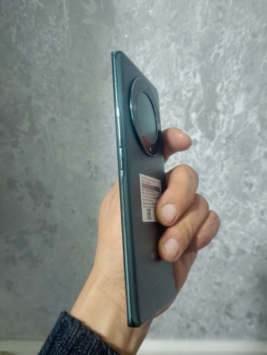 Honor x9a  5G  8.256g хорошем состоянии все родной с коробка документ