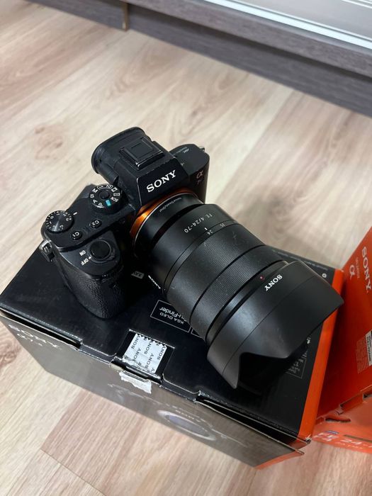 Продам камеру Sony a7c2