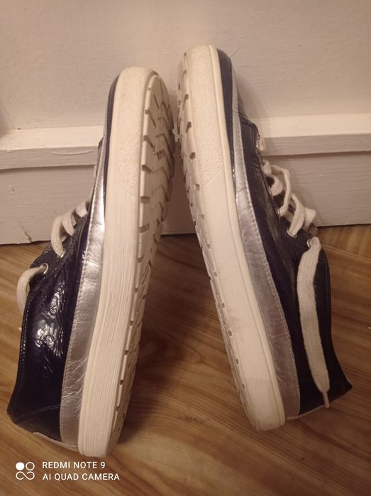 Сникърси, маратонки Capriz и Daris