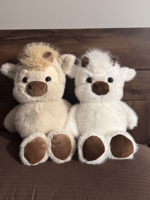 Игрушка бегущий теленок