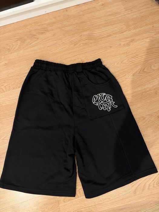Pantaloni scurti mertra