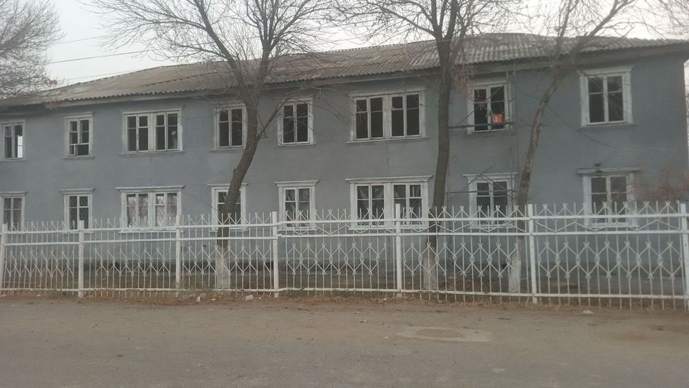 Дом сотилади 2 хонали 1 этаж норсуд