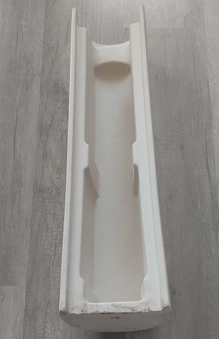 стоящ ботуш за мивка