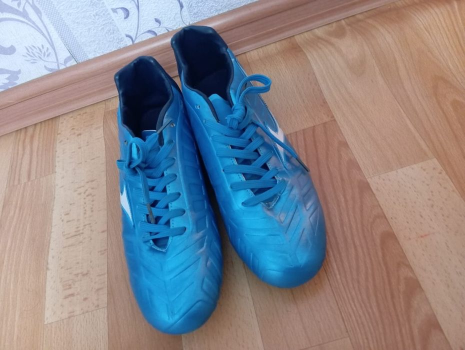 Бутцы новые 43 размер