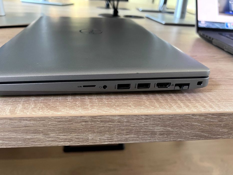 Dell Latitude 5531 - i7-12800H - 32GB RAM DDR5, 500GB SSD, Windows 11