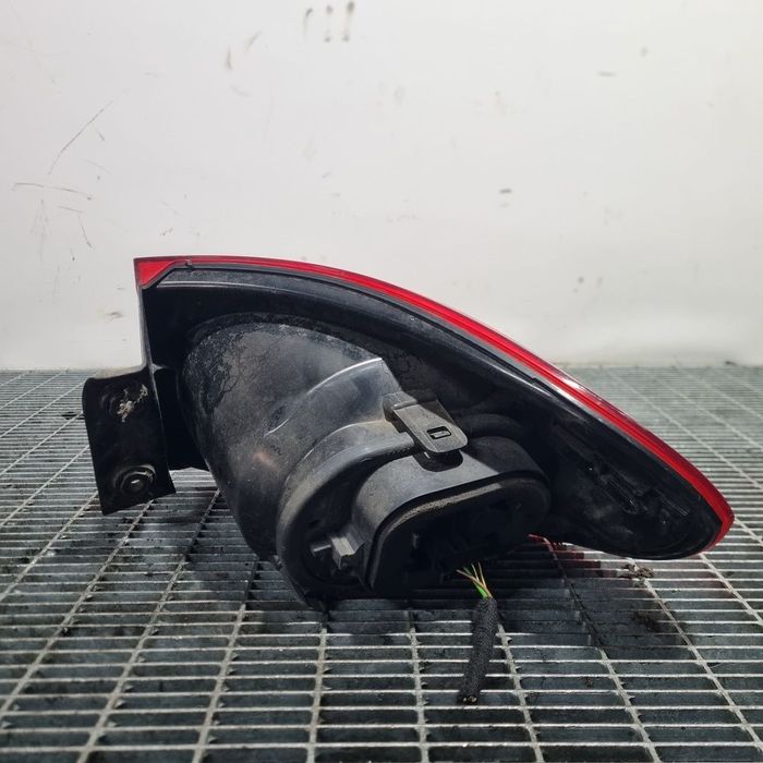 Stop Stanga Volkswagen Tiguan 5N 2007 - 2011 SUV 4 Usi (1481) Bec clasic