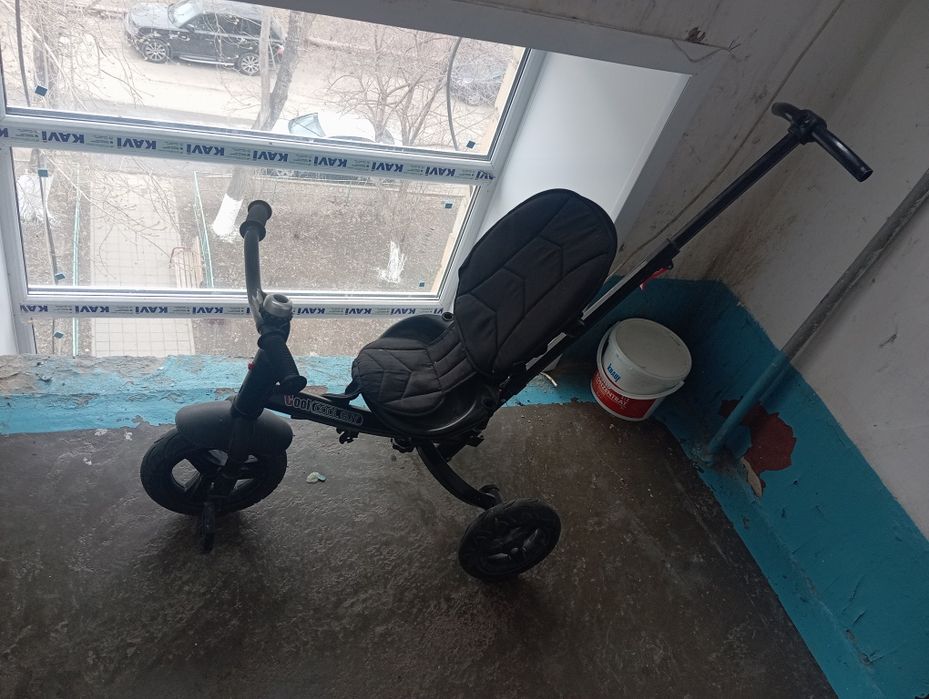 Продаётся трёхколёсный коляска велосипед