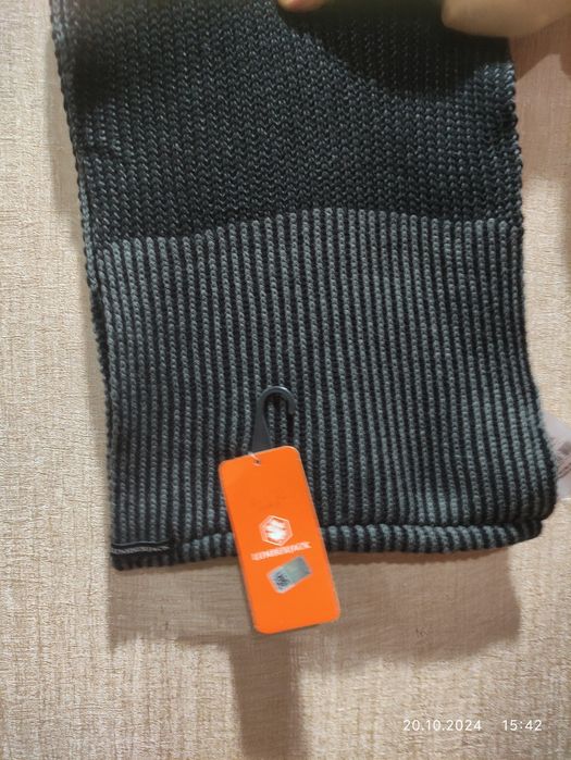 Наступили холода, пришло время теплых шарфов и перчаток и  стильных ак