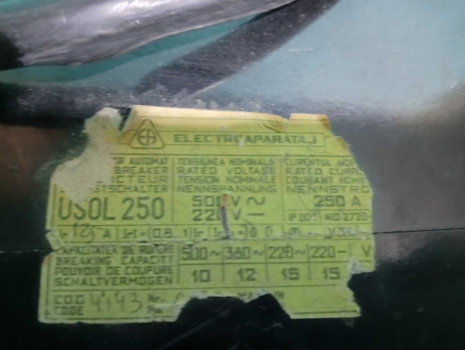 intrerupator electroaparataj usol 250 (pentru baterii panouri solare )