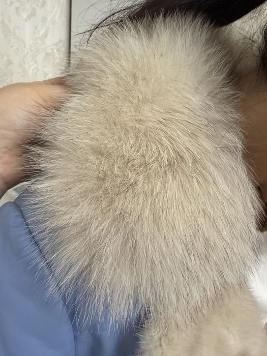 Продаётся зимняя верхняя одежда Max Mara