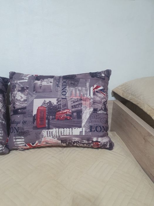 Подушки диванные с принтом