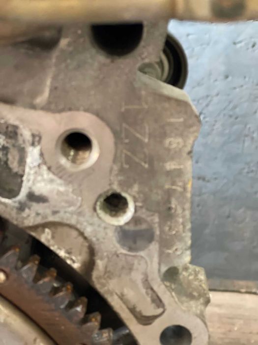 двигатель   Каролла матрикс и т.  / обьем 1,6и 1,8