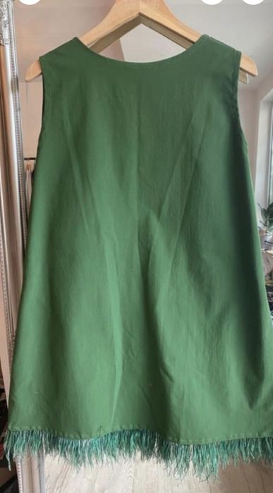 Рокля с пера в зелено