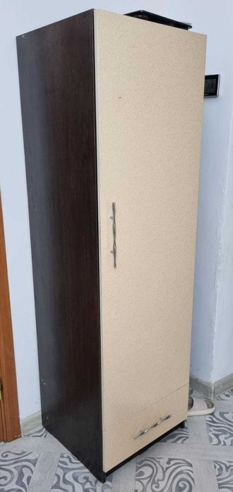 Б/у шкаф продается